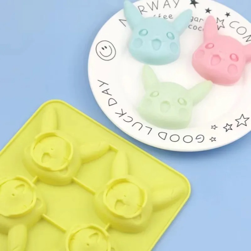 新しいピカチュウシリコンチョコレート型ペストリーパンケーキ型 - Silicone Mold Tray のレビューと価格