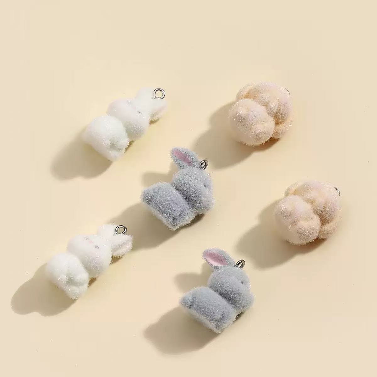 10個入り フロッキング加工 小さなウサギ レジンチャーム  - Resin Craft Projects のレビューと価格